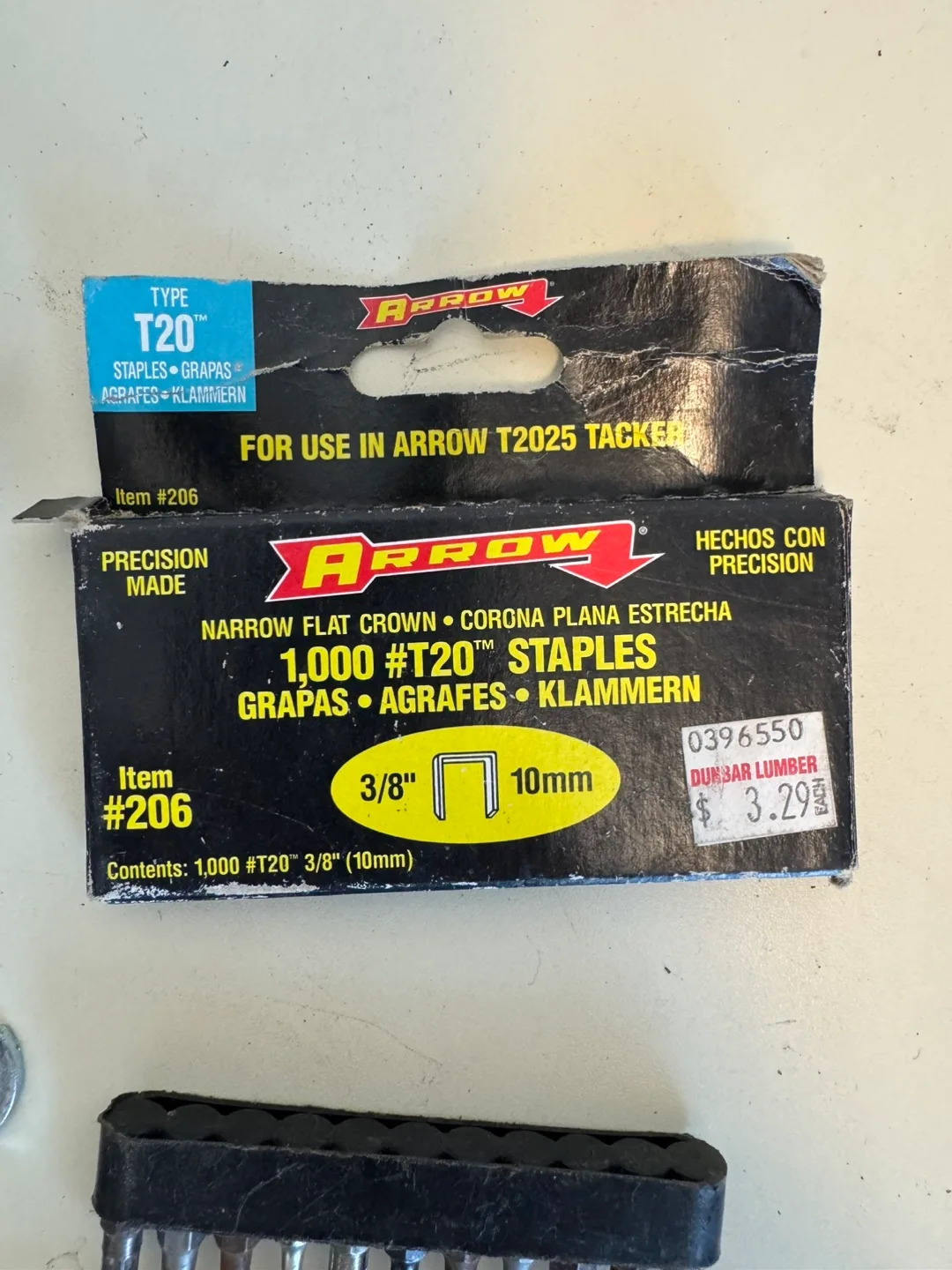 Variety of Tools & Arrow T20 Staples image indicator(2)