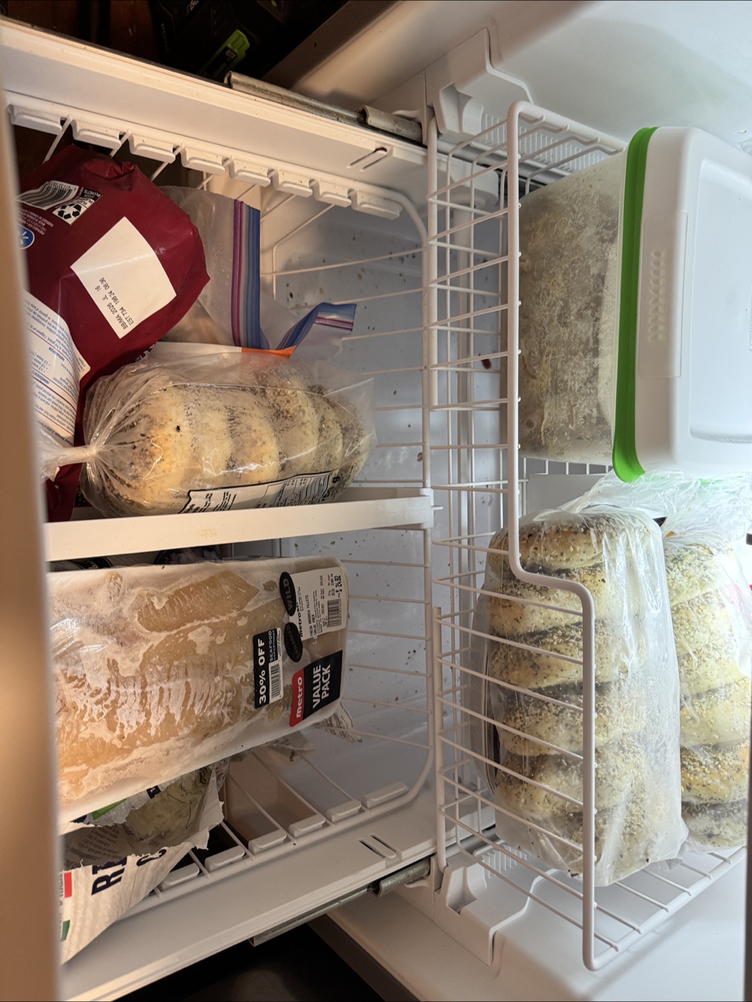 Whirlpool WRB329RFBm00 Refrigerator - photo 3