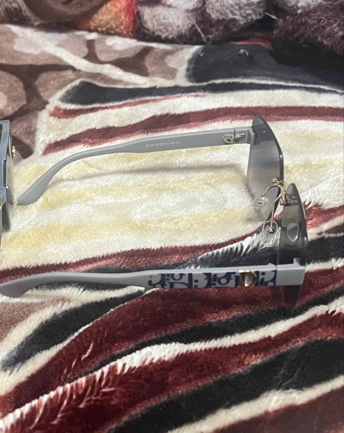 Dior Sunglasses - Stylish Shades image indicator(2)