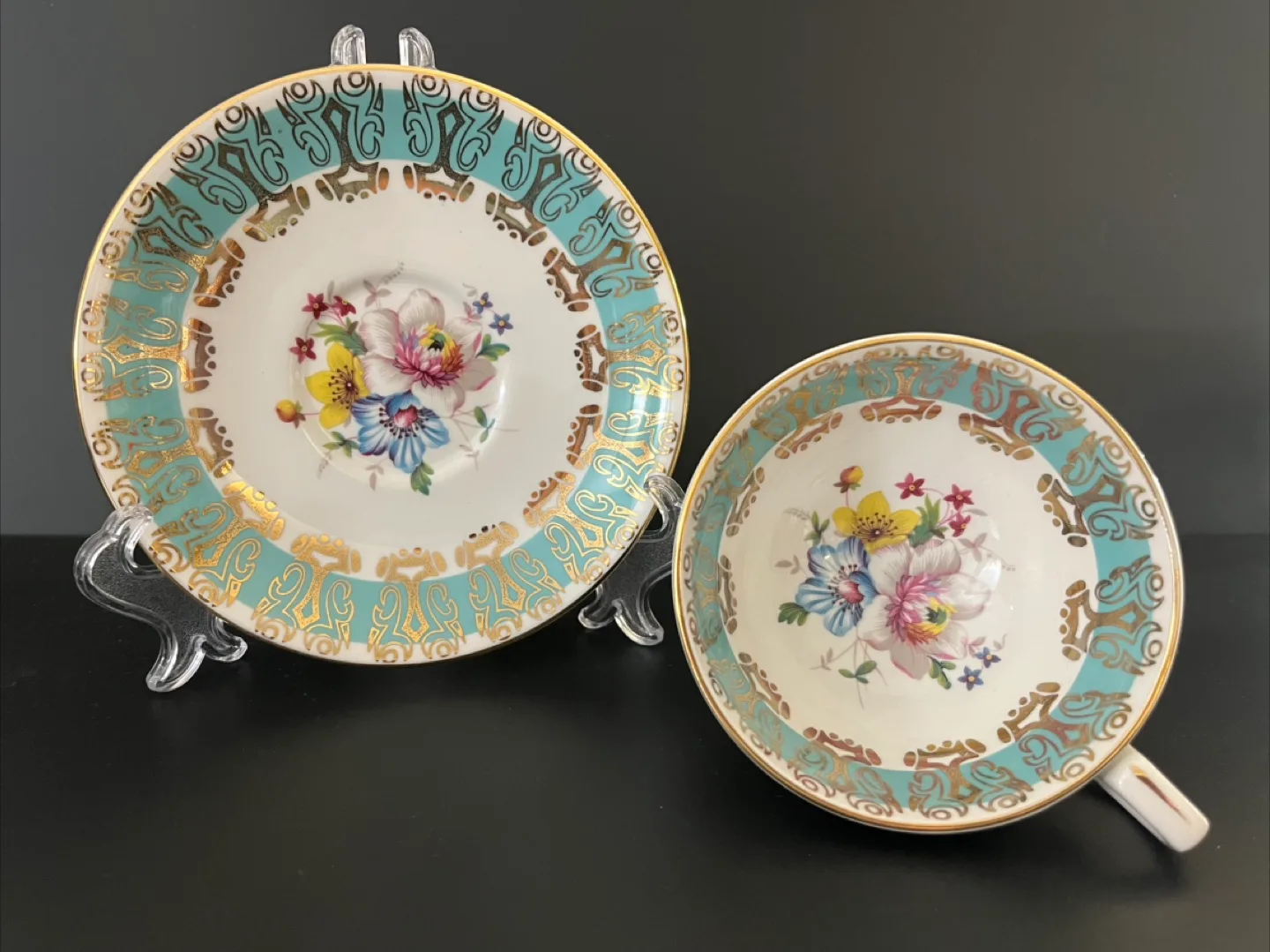 Royal Stafford Bone China Tea Cup & Saucer 🇨🇦 thumbnail