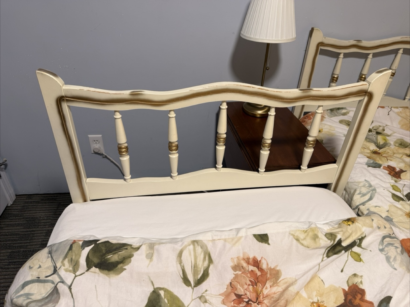 Floral Twin Bed Frame & Bedding Set - photo 4