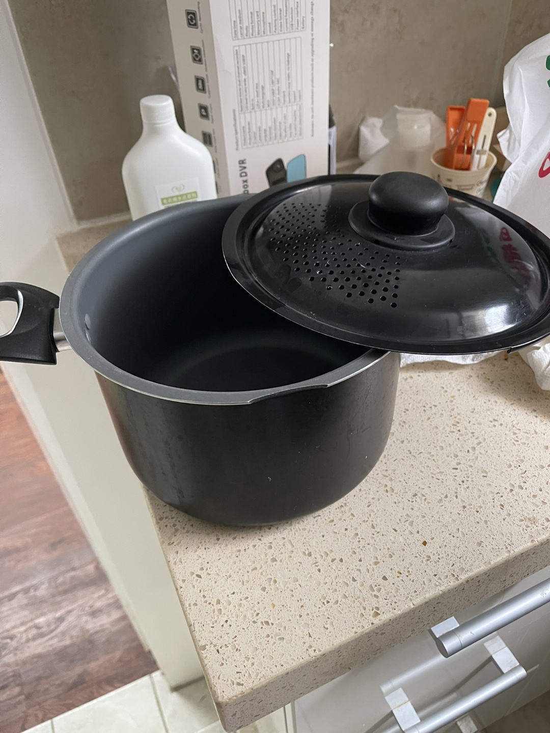 Black Stock Pot with Lid