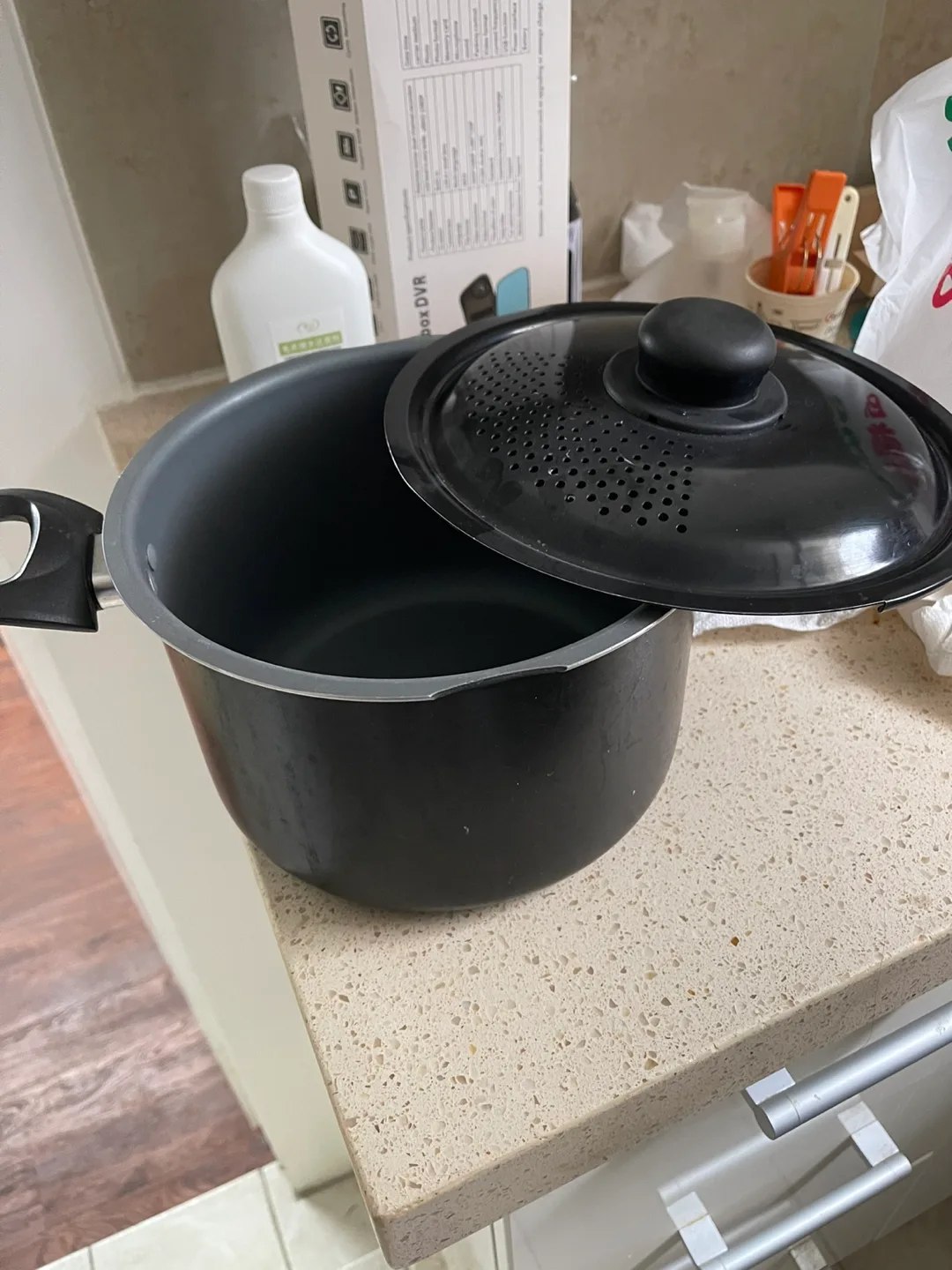 Black Stock Pot with Lid thumbnail