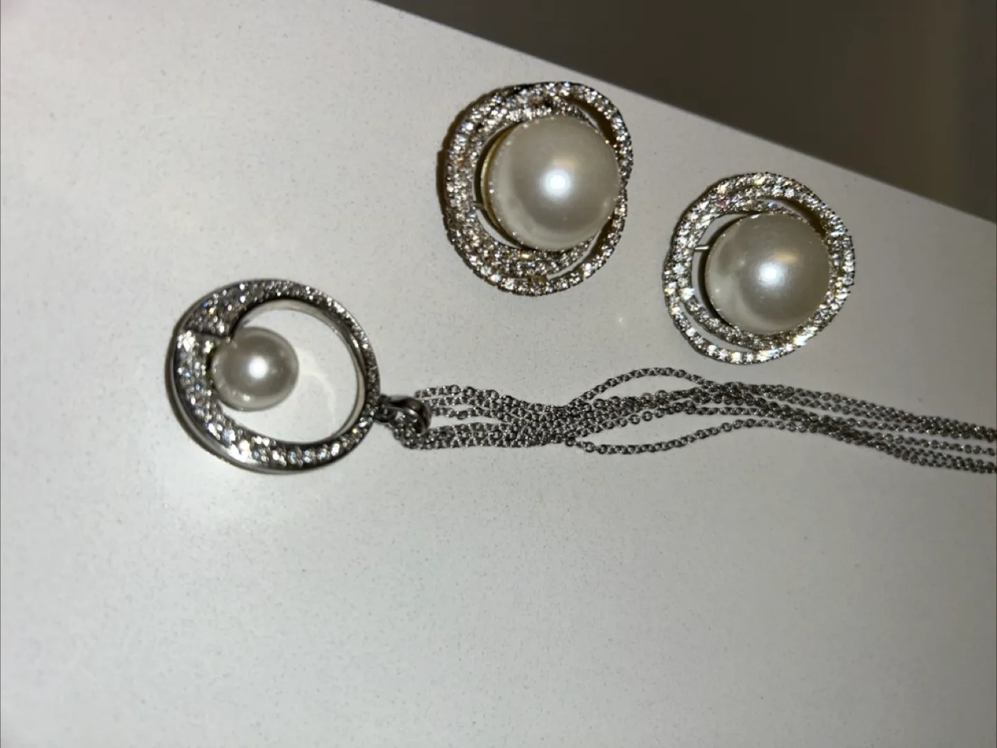 Pearl Necklace & Earring Set thumbnail