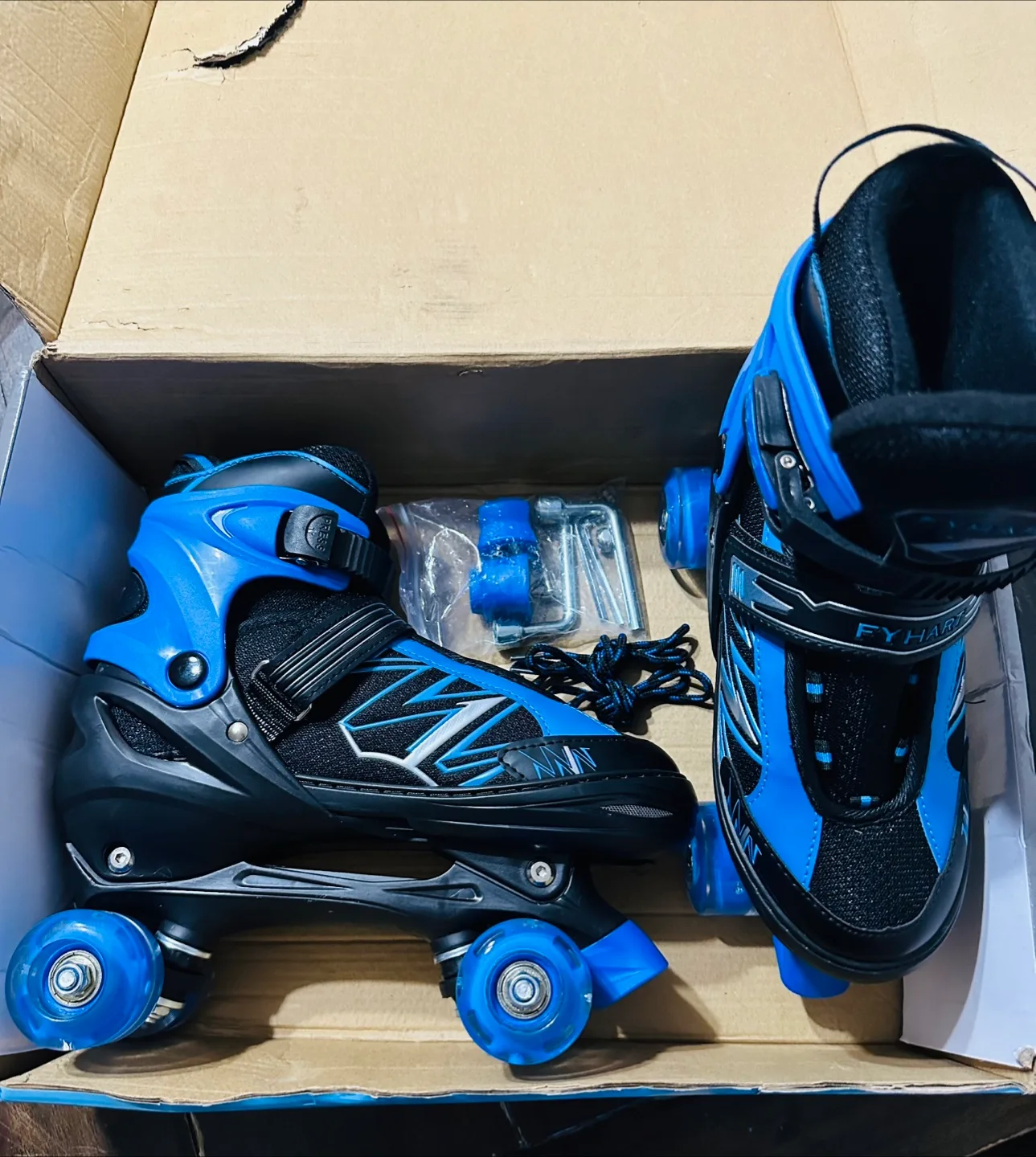 Roller Skates for Kids (NEW) thumbnail