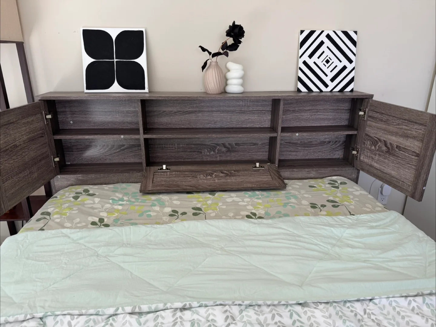 Free Full Size Storage Bed Frame image indicator(6)