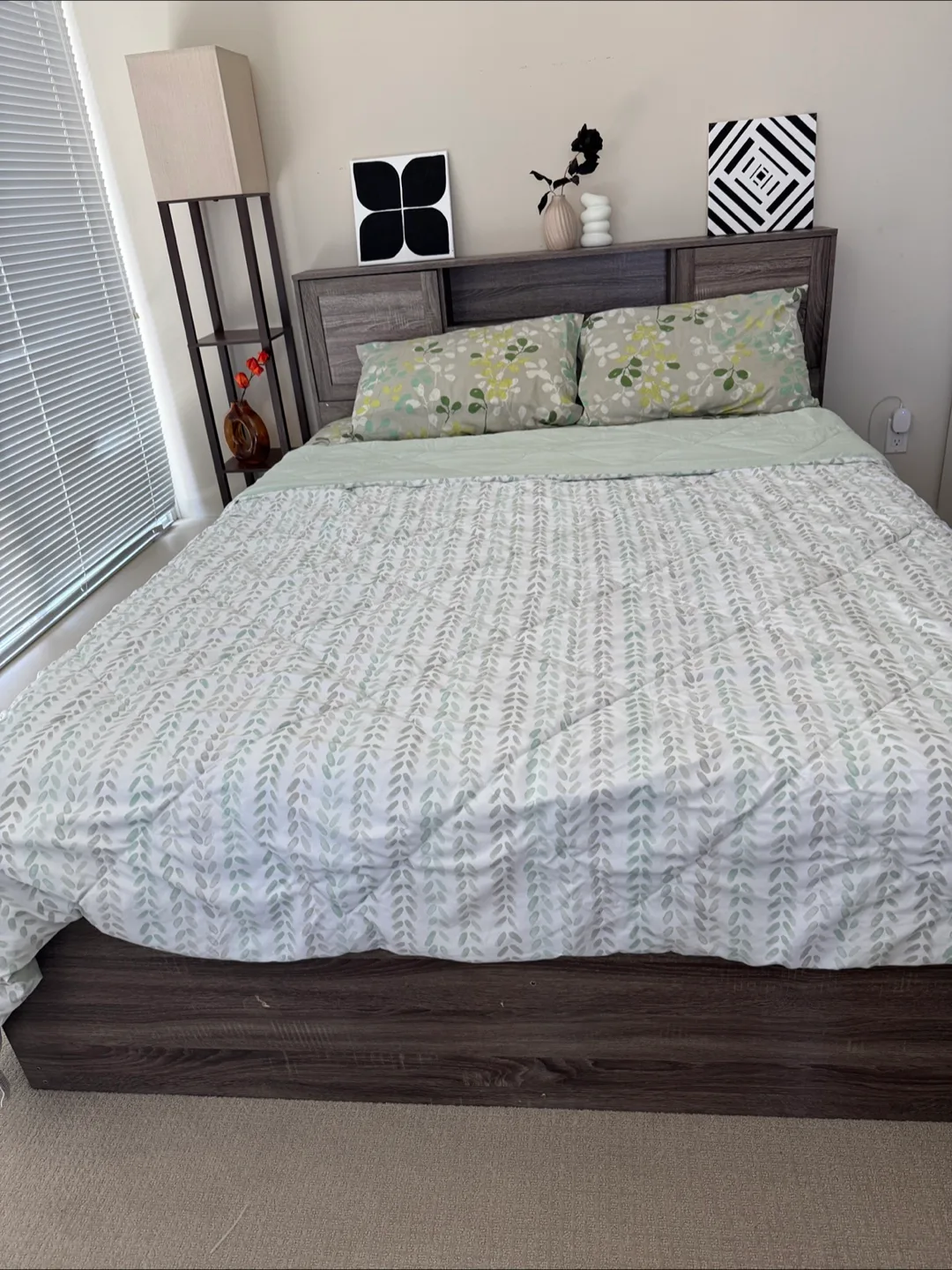 Free Full Size Storage Bed Frame image indicator(7)