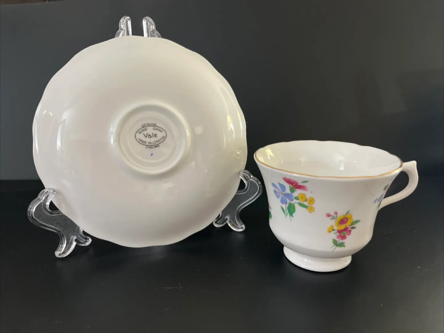 Vale Bone China Tea Cup & Saucer Set image indicator(3)