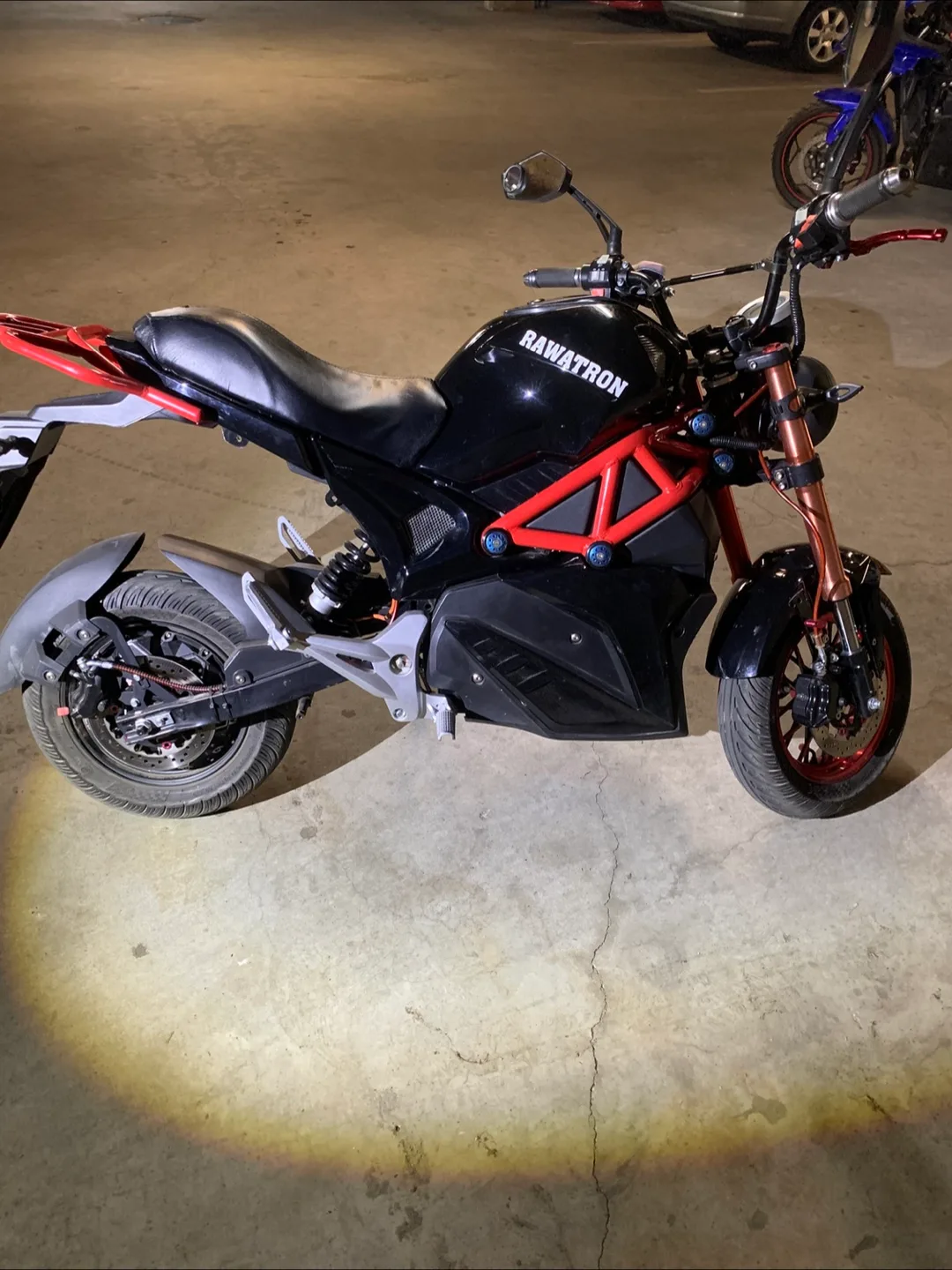 Rawatron Electric Motorcycle - 899.7 km image indicator(2)