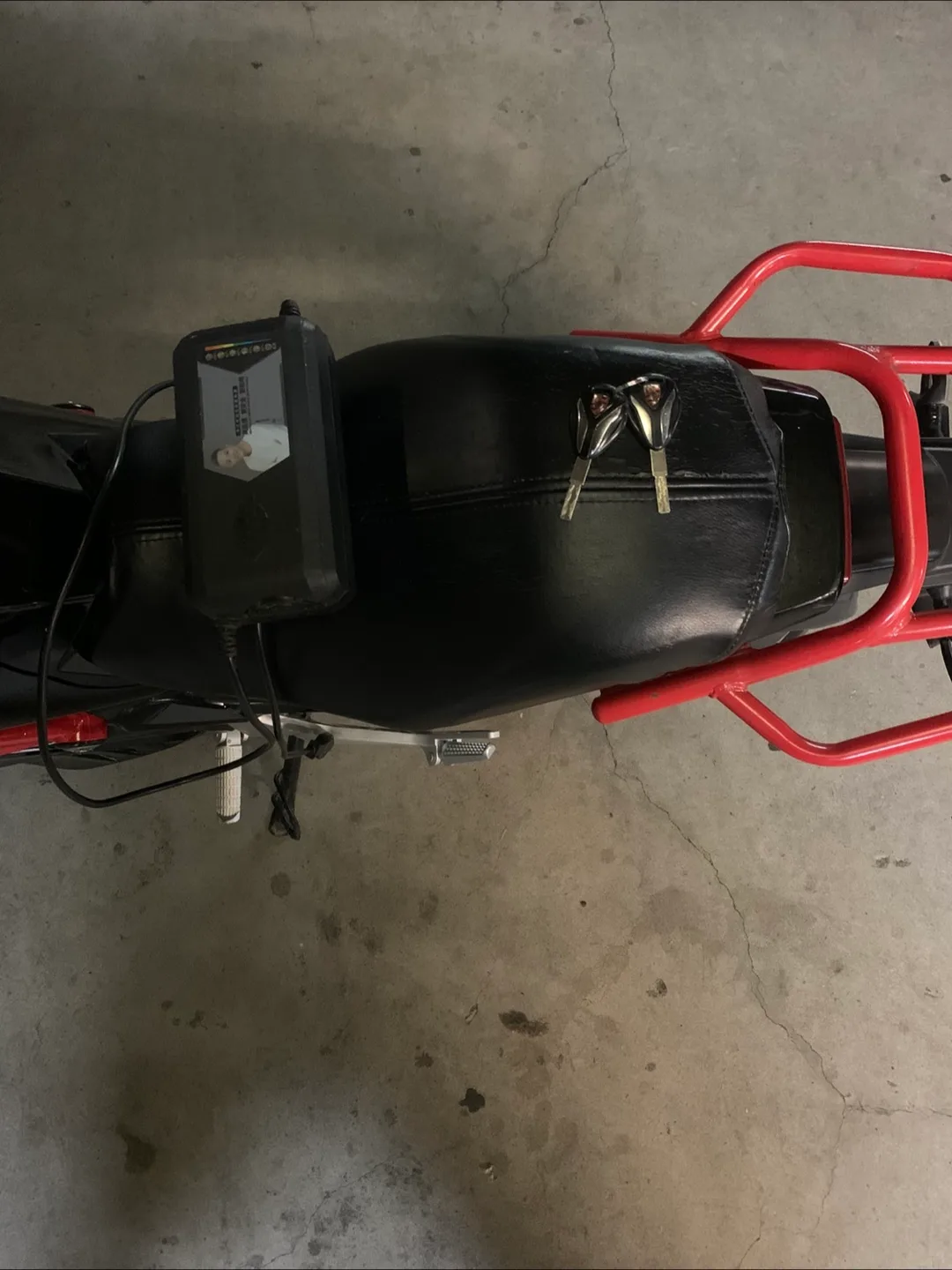 Rawatron Electric Motorcycle - 899.7 km image indicator(6)