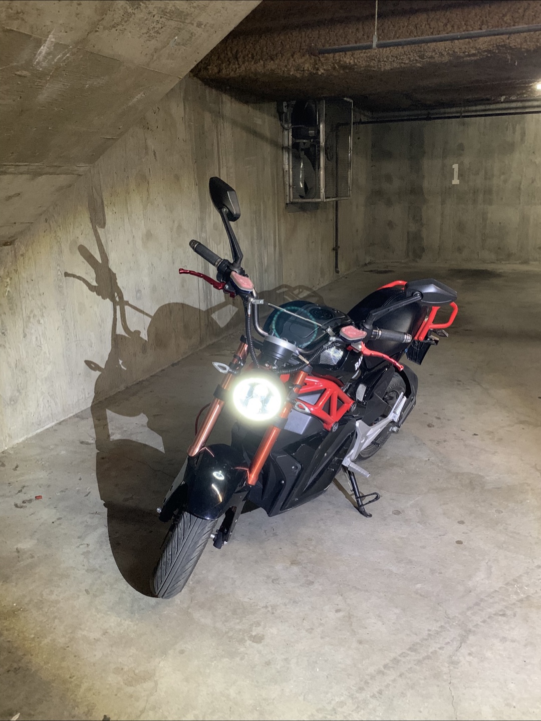 Rawatron Electric Motorcycle - 899.7 km - photo 3
