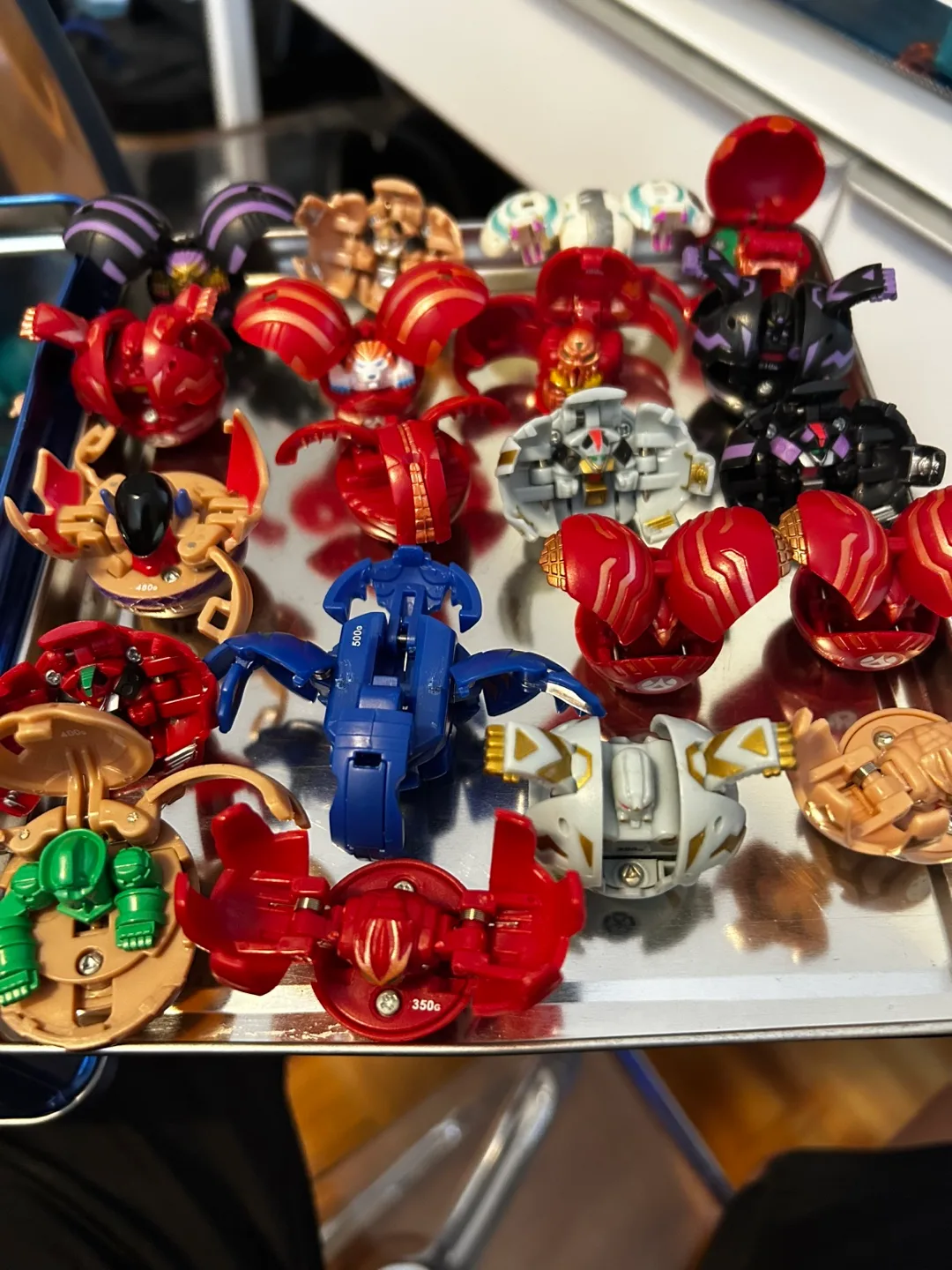 Bakugan Lot – 44 Figures + 21 Cards (Gen 1) image indicator(2)
