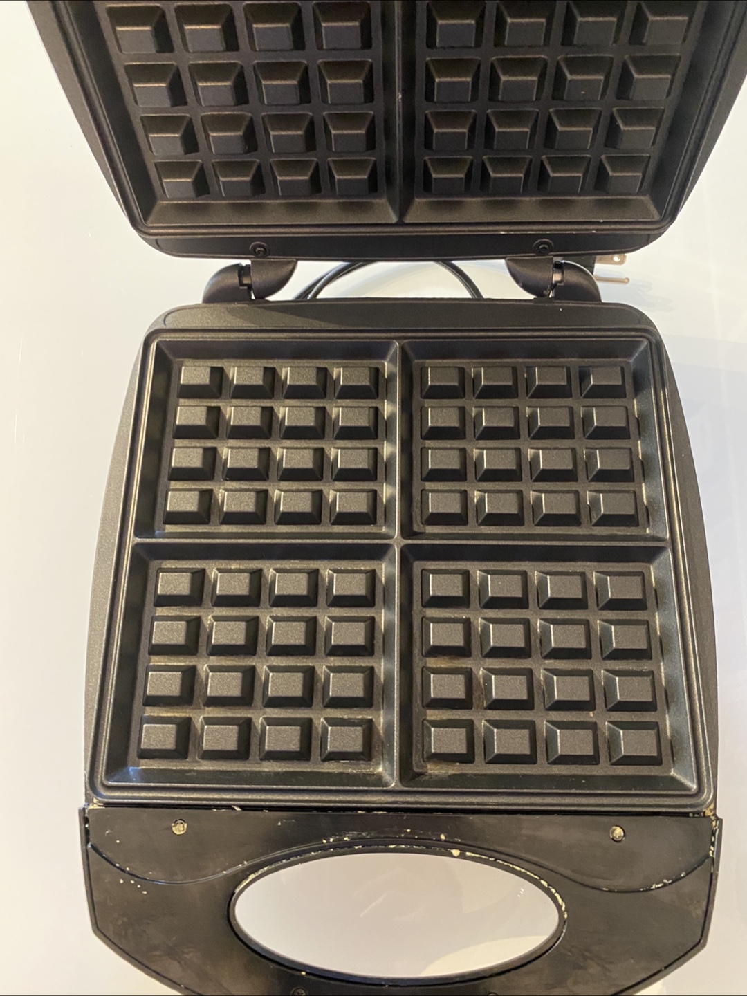 Hamilton Beach Waffle Maker - photo 2