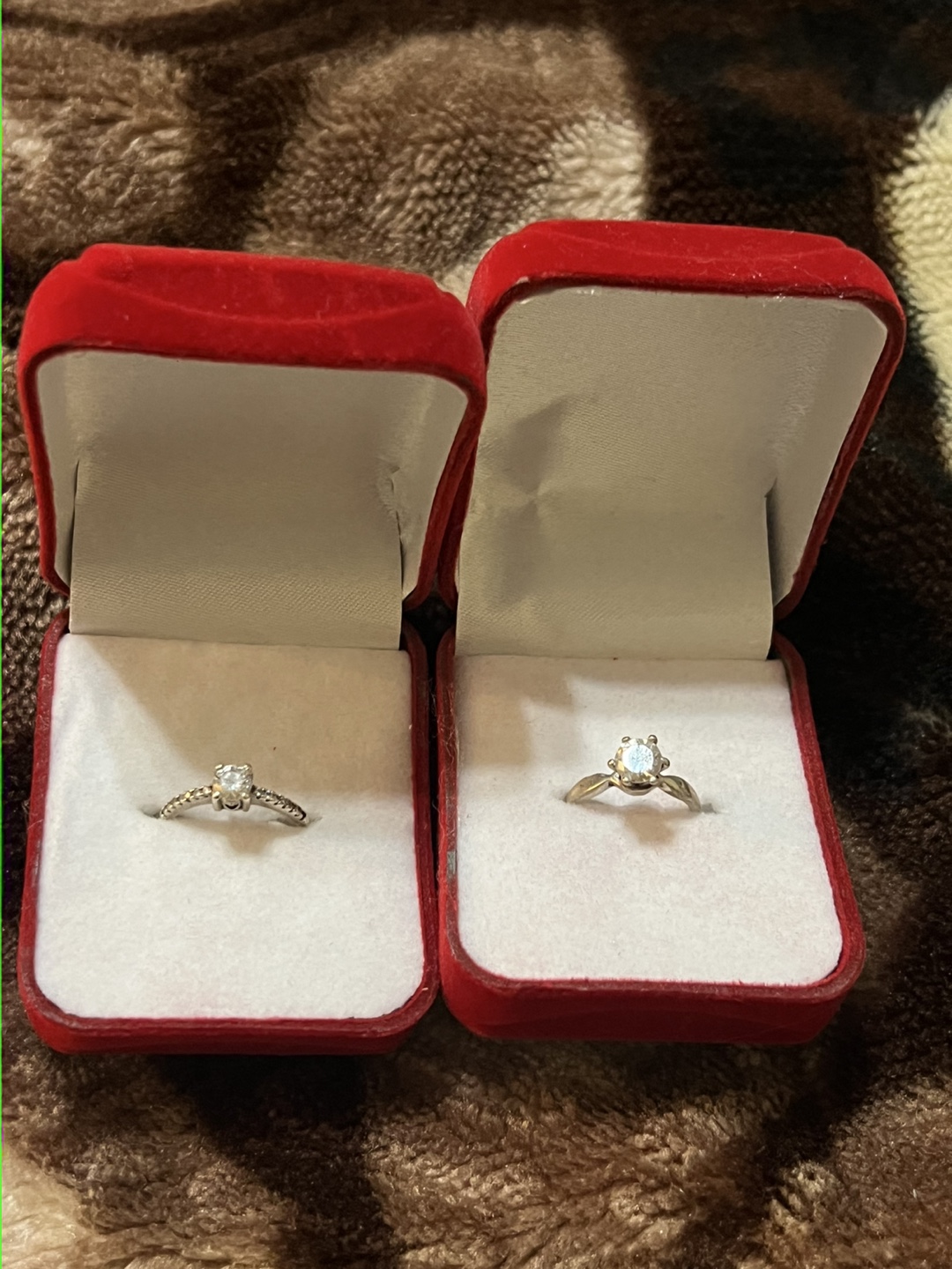 Two Rings in Red Boxes - photo 2
