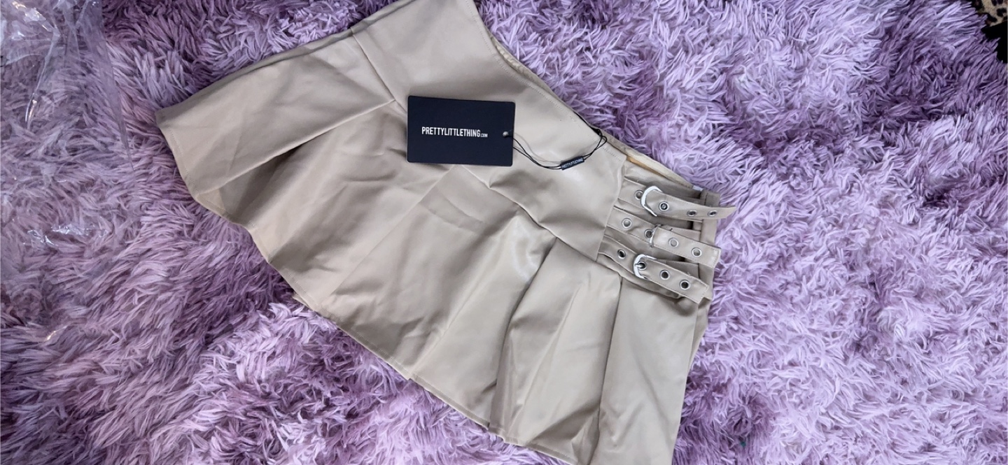Cute Leather Style Skirt - photo 3