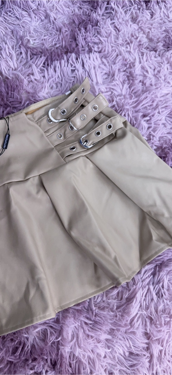 Cute Leather Style Skirt - photo 2