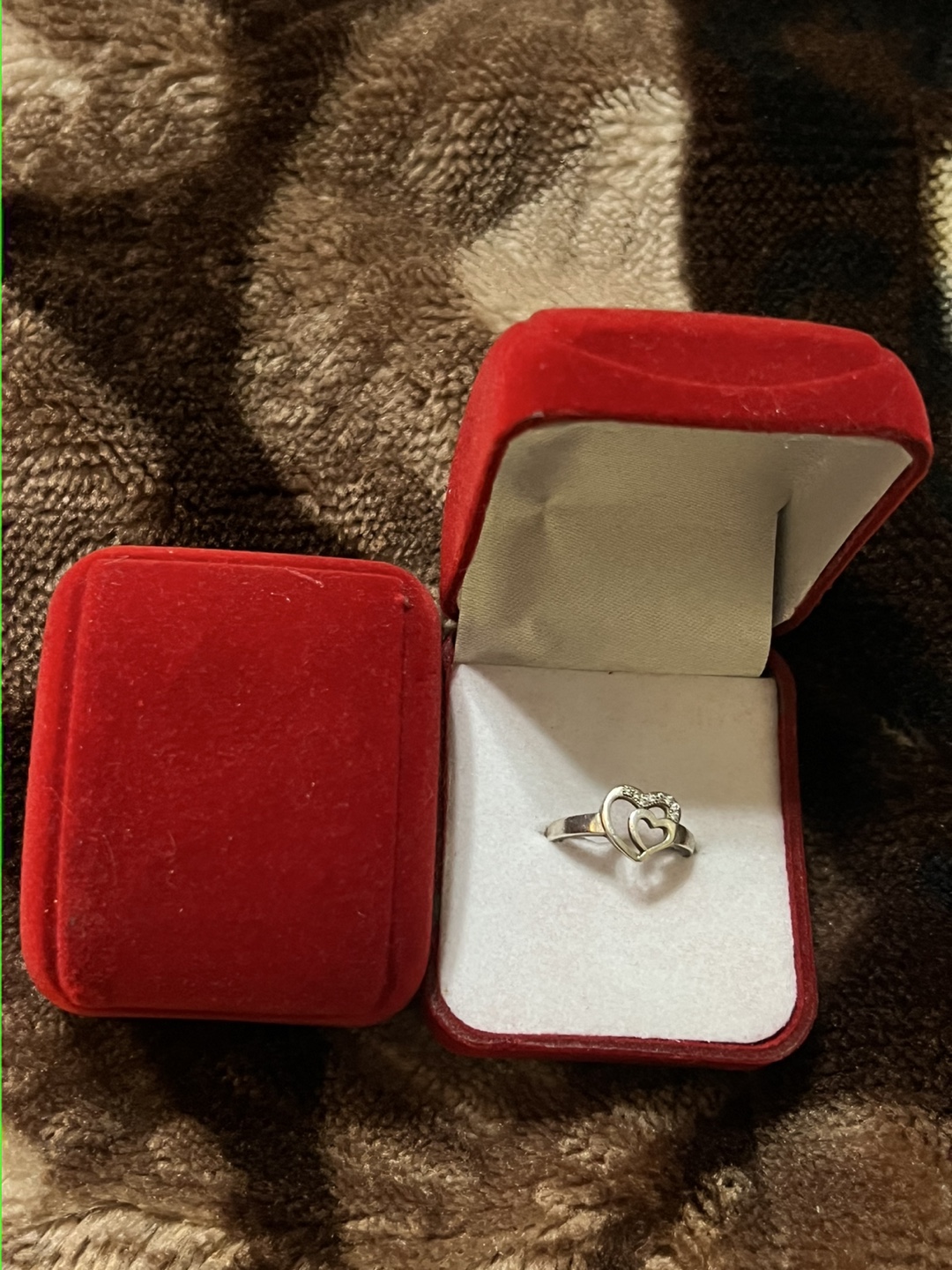 Diamond Ring with Red Box - photo 2