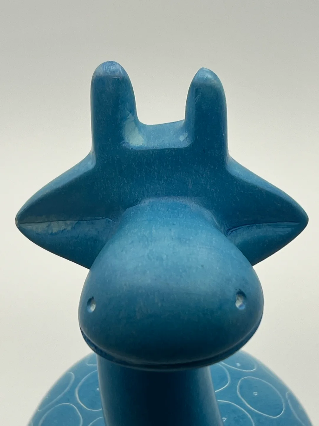 Blue Giraffe Stone Sculpture image indicator(8)