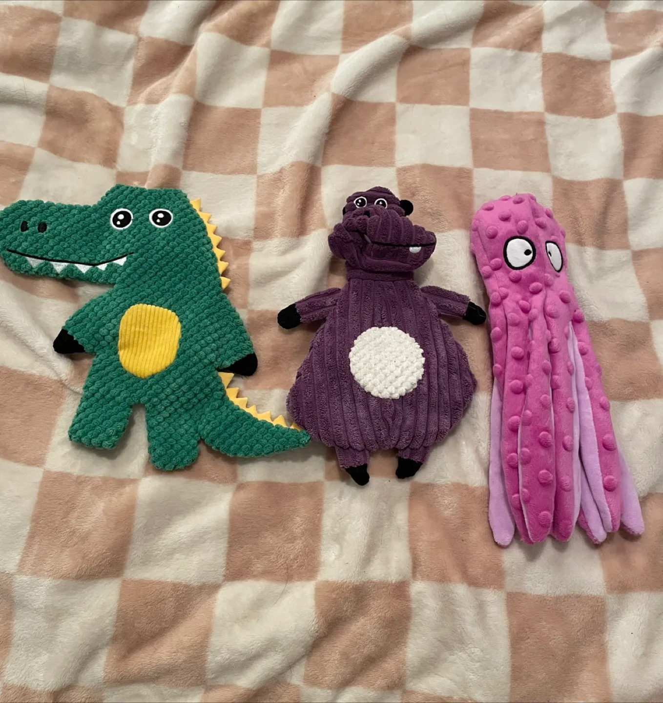 Stuffing Free Dog Toys thumbnail