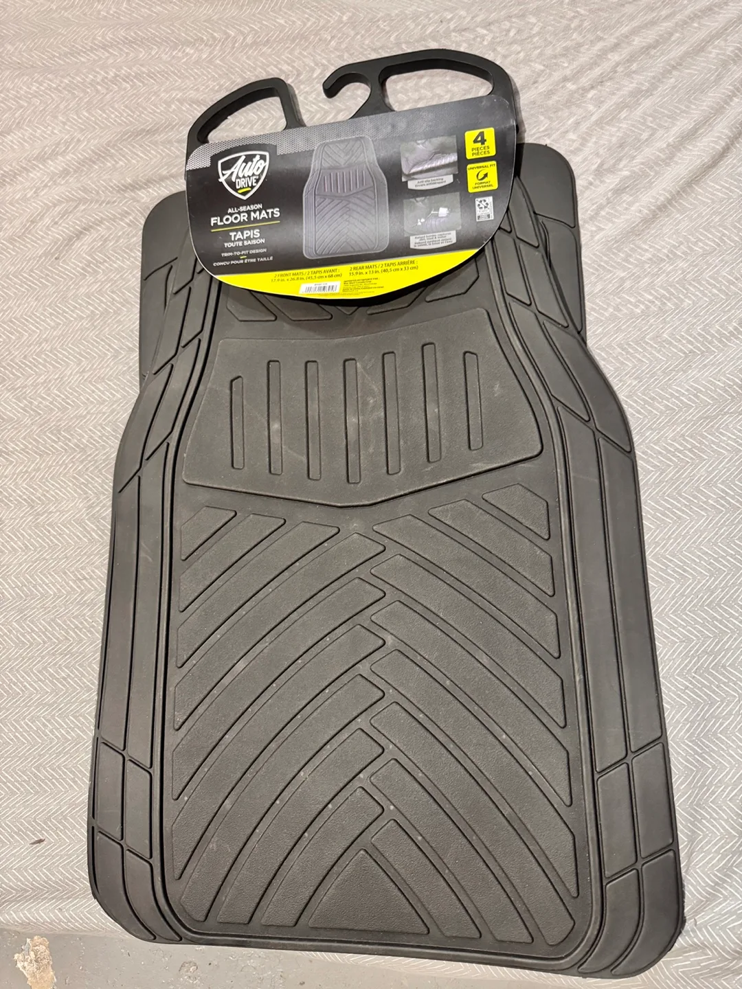BRAND NEW - Auto Drive 4-Piece All Season Car Floor Mats thumbnail