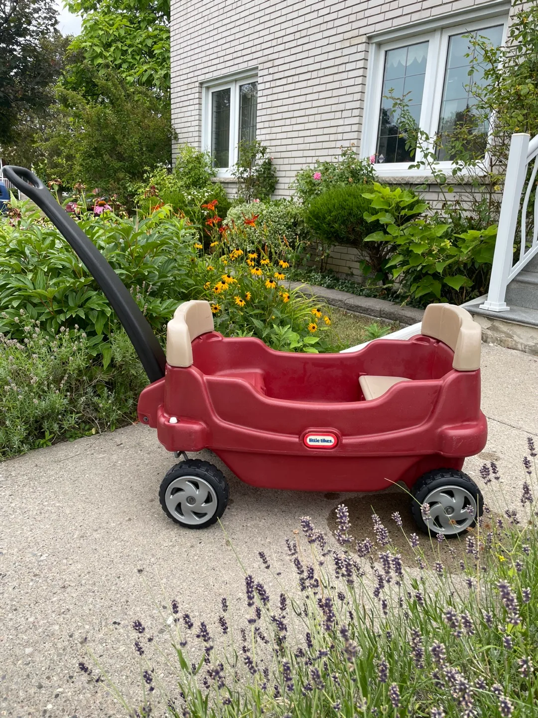 Little Tikes Red Wagon thumbnail
