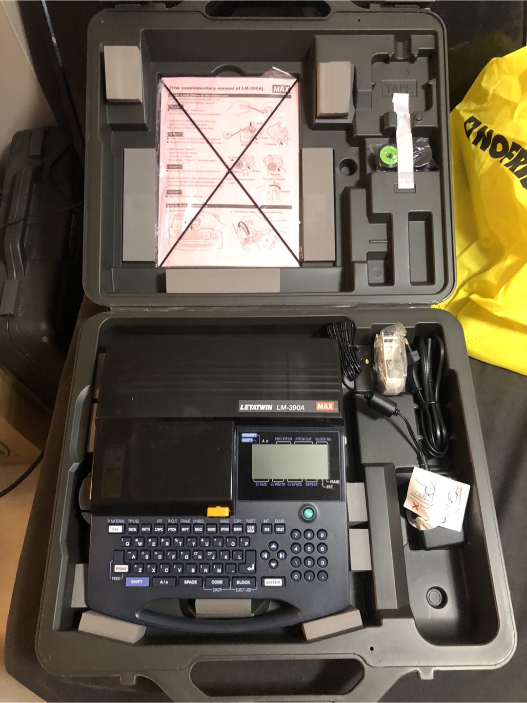 MAX Letatwin LM-390A Wire Marking Machine