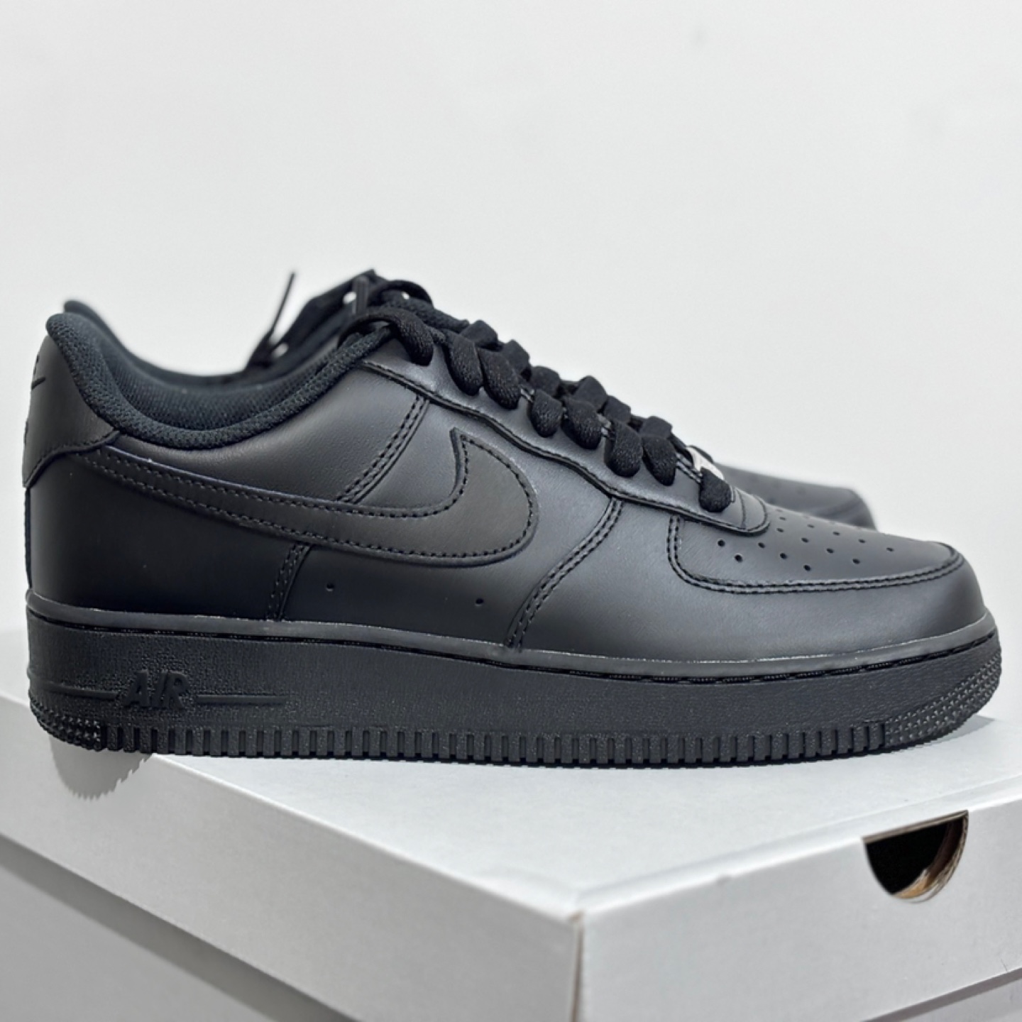 🔥NEED GONE🔥| Black Nike Air Force 1 | [READ DESC.] - photo 2
