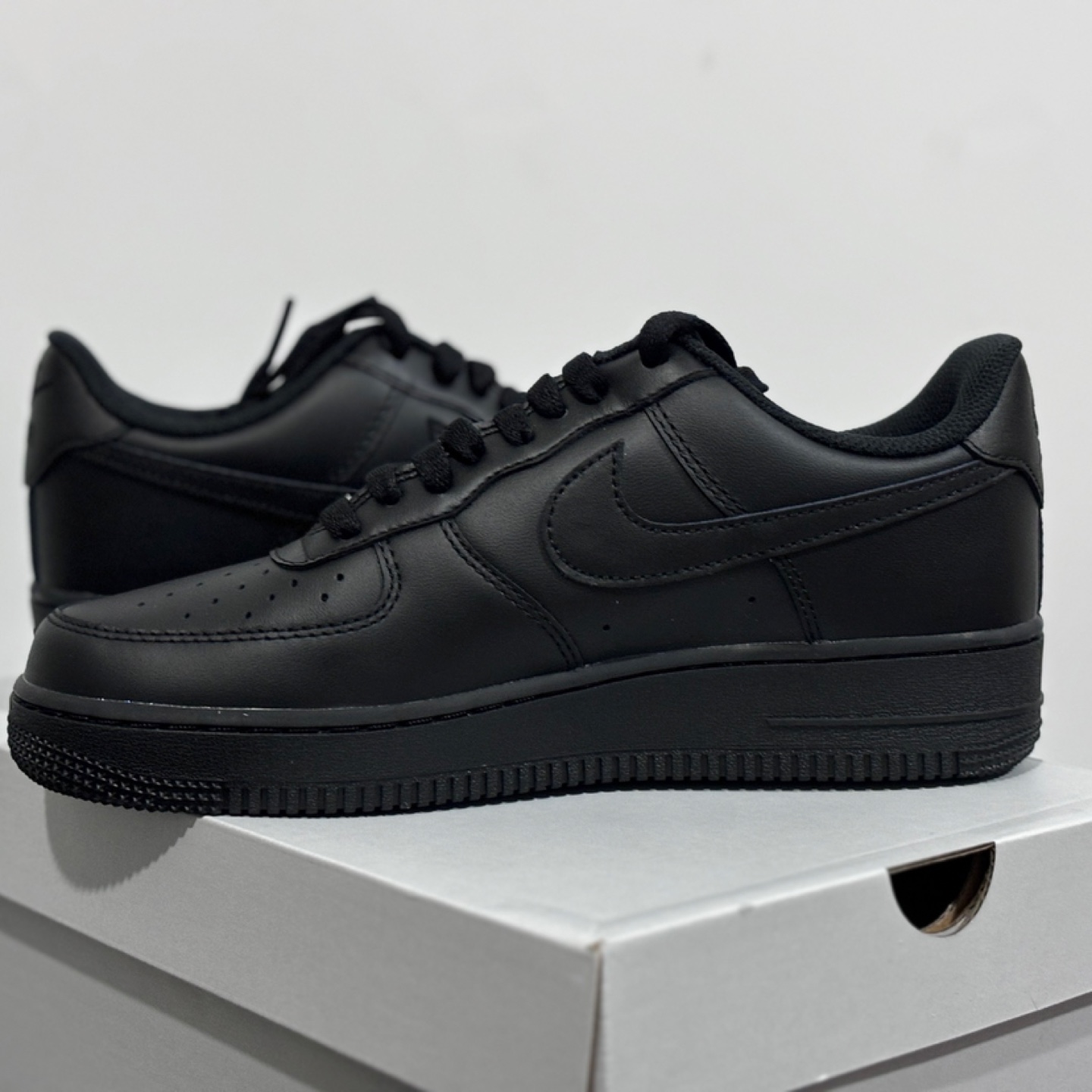 🔥NEED GONE🔥| Black Nike Air Force 1 | [READ DESC.] - photo 5