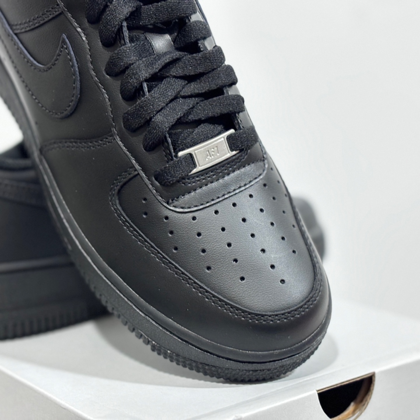 🔥NEED GONE🔥| Black Nike Air Force 1 | [READ DESC.] - photo 4