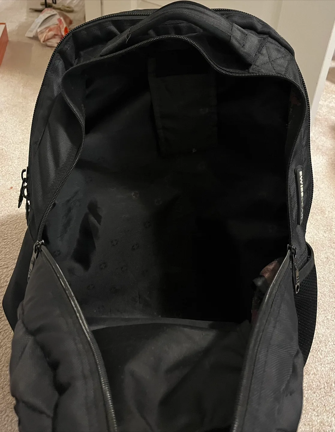 SwissGear Black Backpack - $5 image indicator(4)