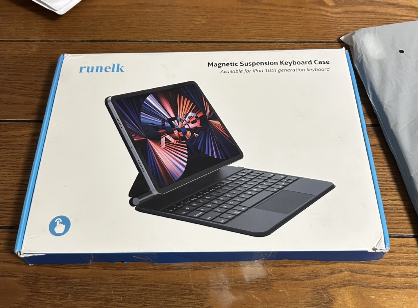 Runelk Magnetic Suspension Keyboard Case for iPad 10th gen