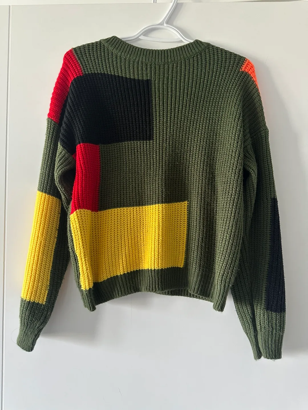 Colour Block olive green Knit Sweater thumbnail