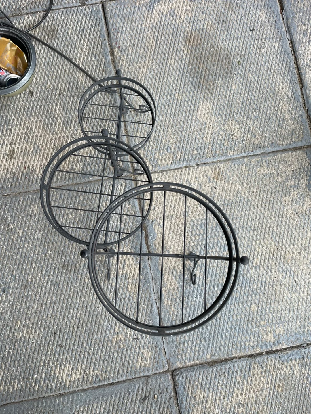 Metal Plant Stand - Holds 3 Pots thumbnail