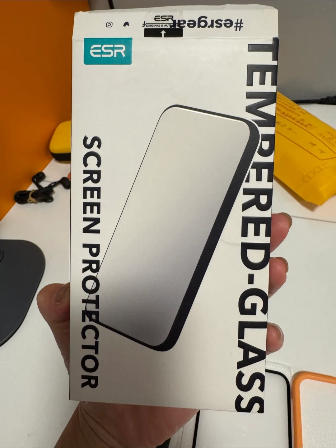 New ESR Tempered-Glass Screen Protector for iPhone 15 Pro🇨🇦 image indicator(2)