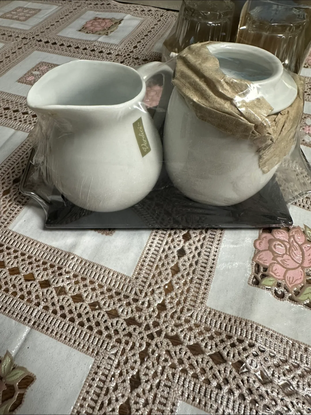 Creamer & Sugar Bowl Set thumbnail