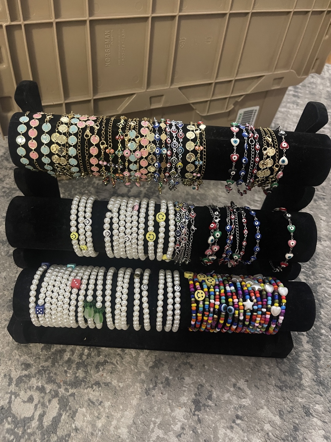 Handmade Earrings, Necklaces & Bracelets