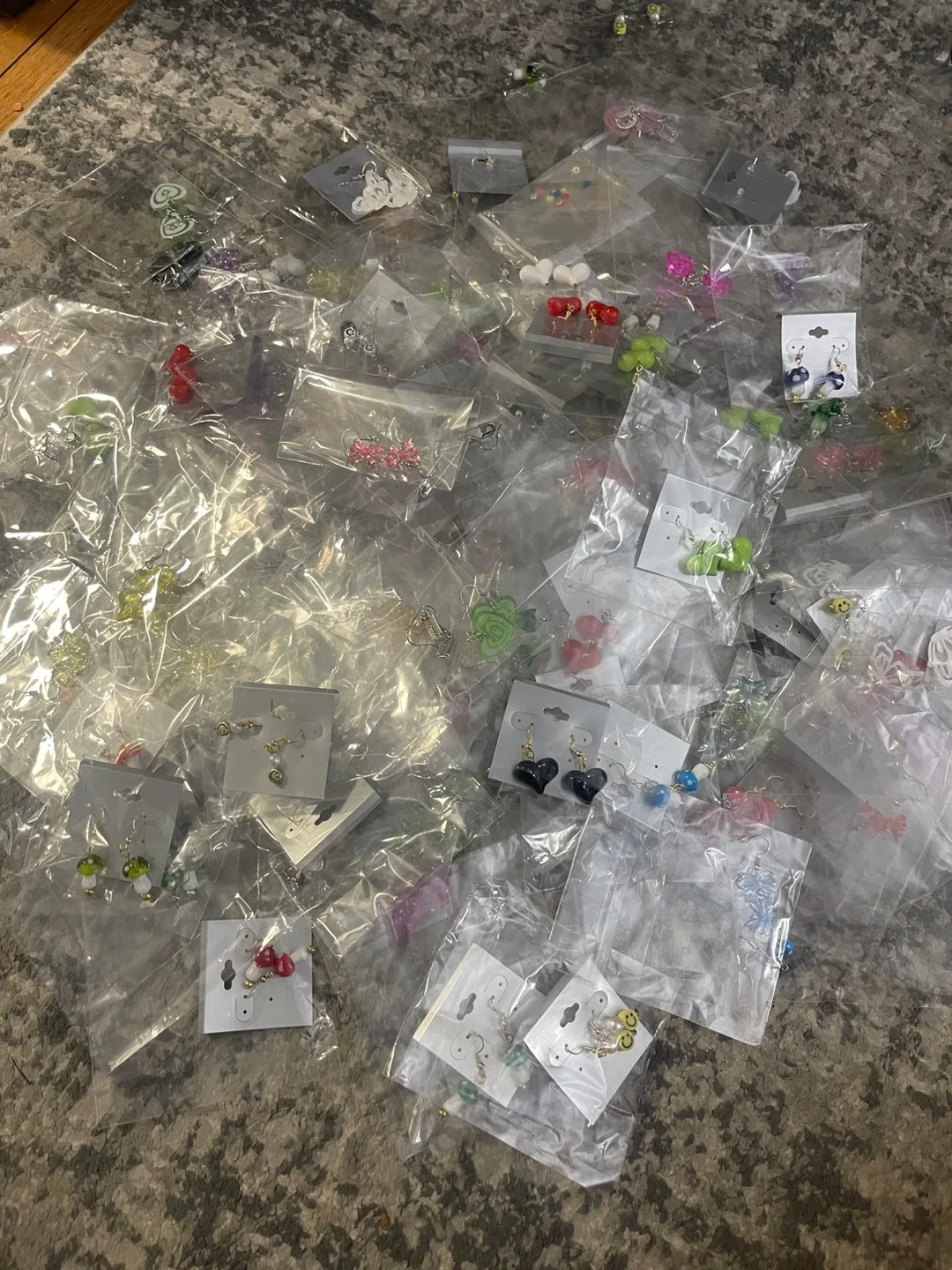 Handmade Earrings, Necklaces & Bracelets image indicator(2)