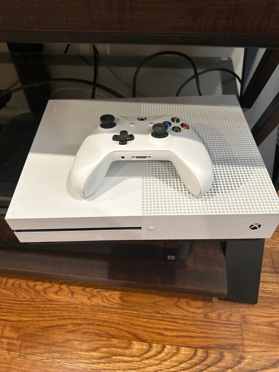 Xbox One S White Console with Controller thumbnail