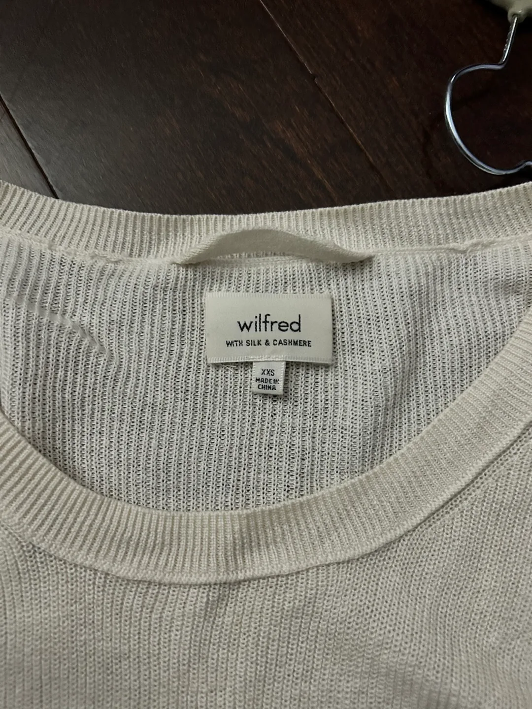 Wilfred Aritzia Silk & Cashmere Sweater XXS thumbnail