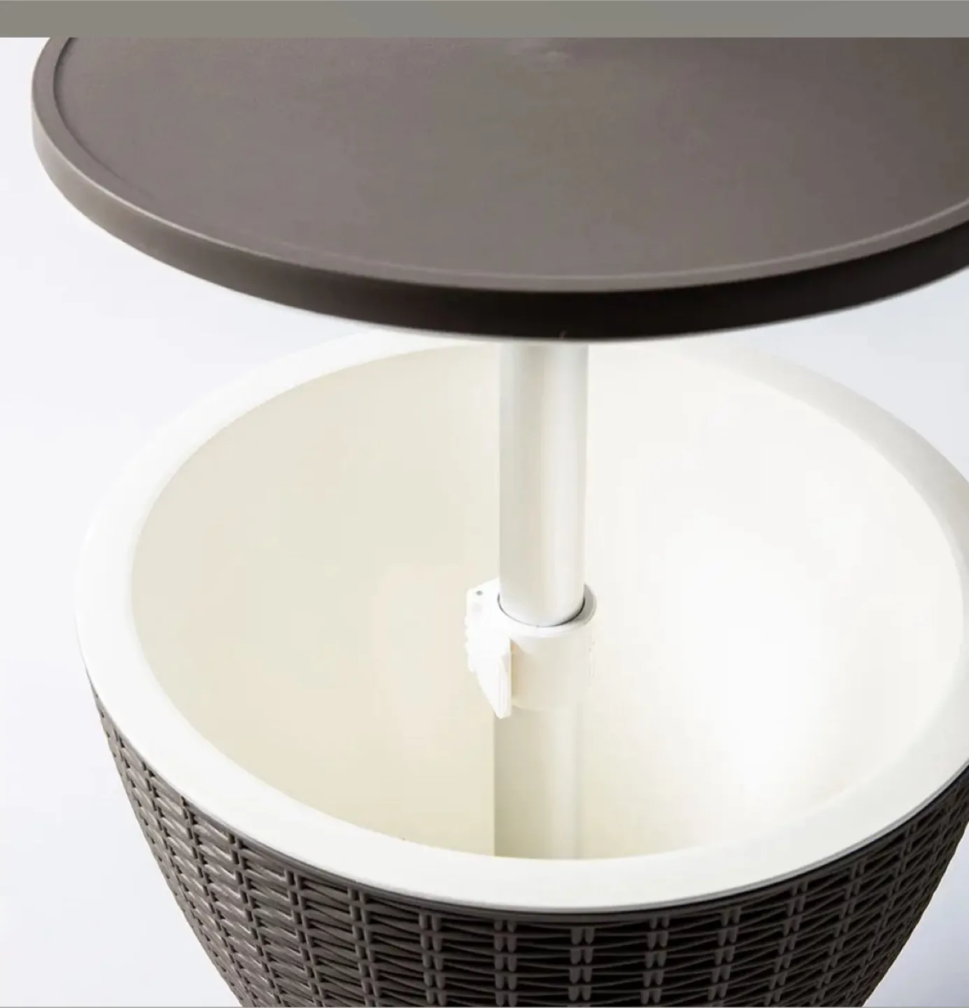 Keter Cool Bar Rattan Style image indicator(4)