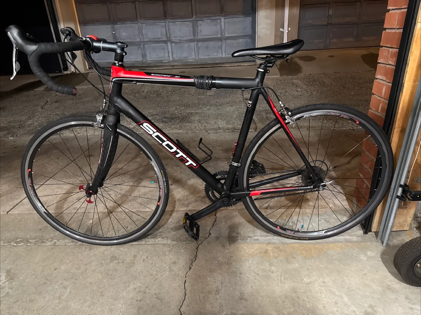 Scott Speedster S30 Road Bike image indicator(2)