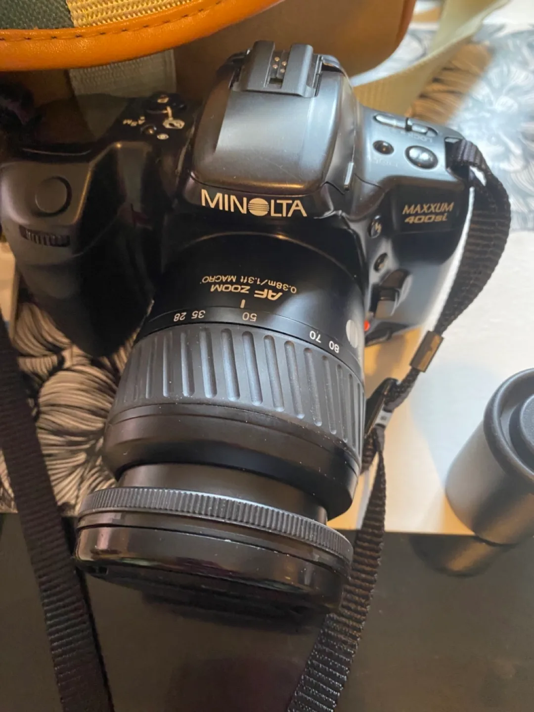 Minolta Maxxum 400si Camera with Accessories image indicator(4)