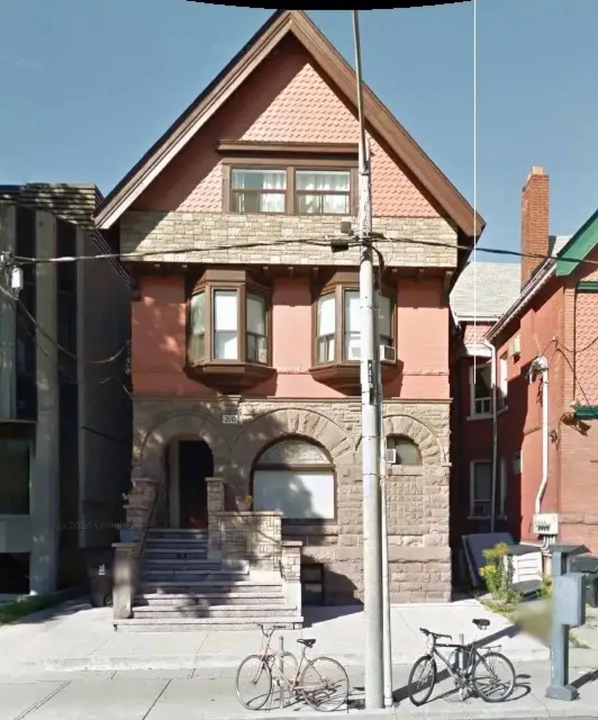 Small Bach apt for rent - Available Aug. 1st thumbnail