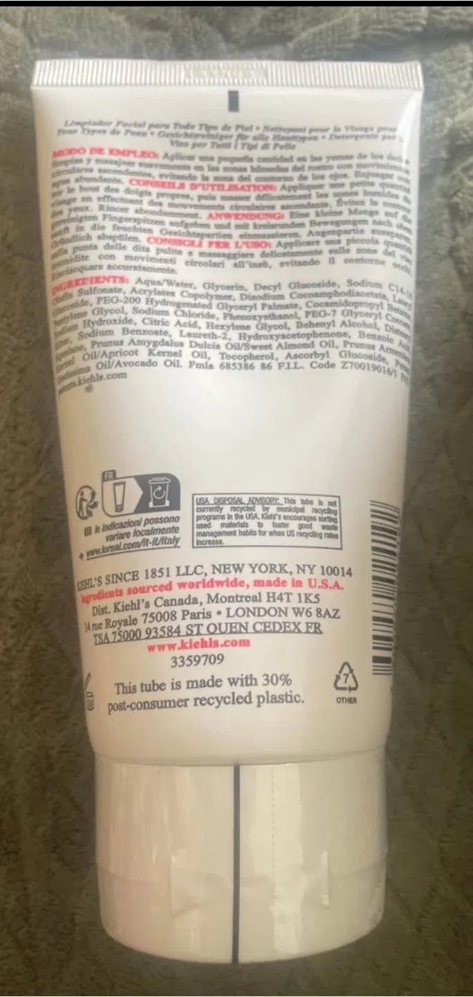 Kiehl's Ultra Facial Cleanser - 150ml image indicator(2)
