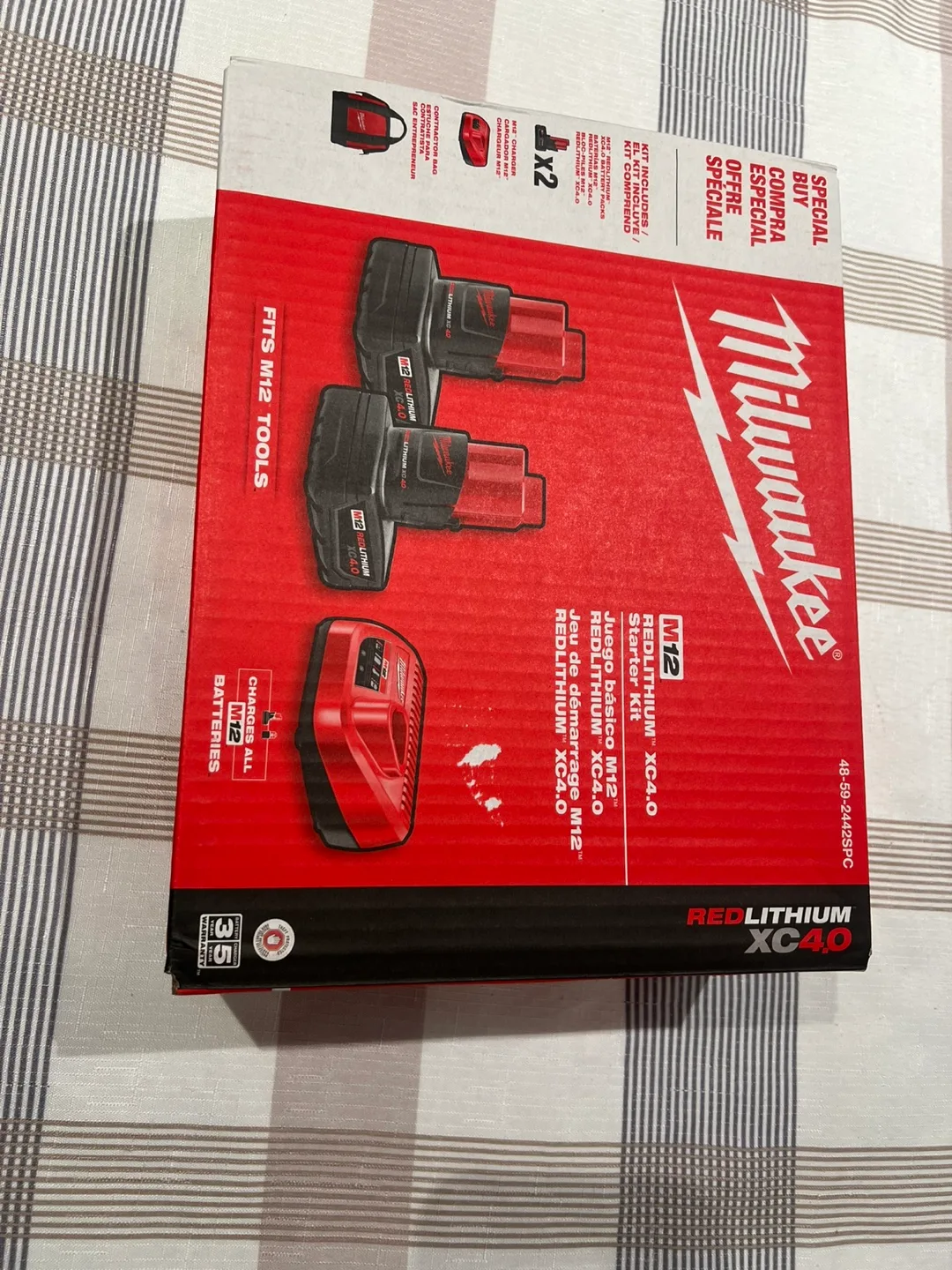 Milwaukee M12 REDLITHIUM XC4.0 Starter Kit - New thumbnail