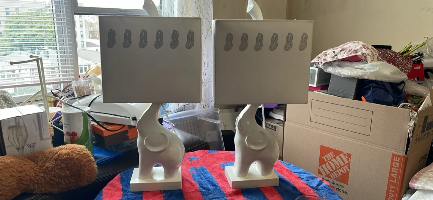 🎉MOVING SALE❗️Elephant Lamps - 2 for $27 thumbnail