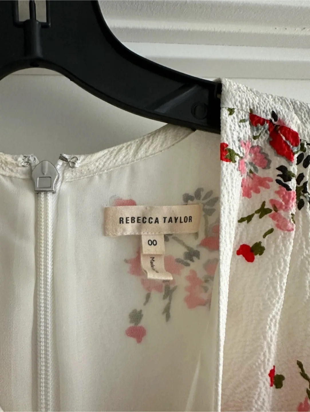 Selling brand new floral Rebecca Taylor dress in size 00 image indicator(3)