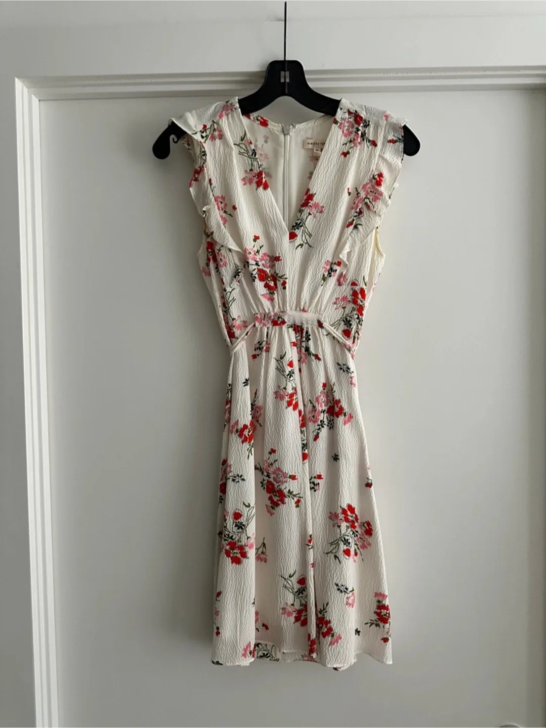 Selling brand new floral Rebecca Taylor dress in size 00 thumbnail
