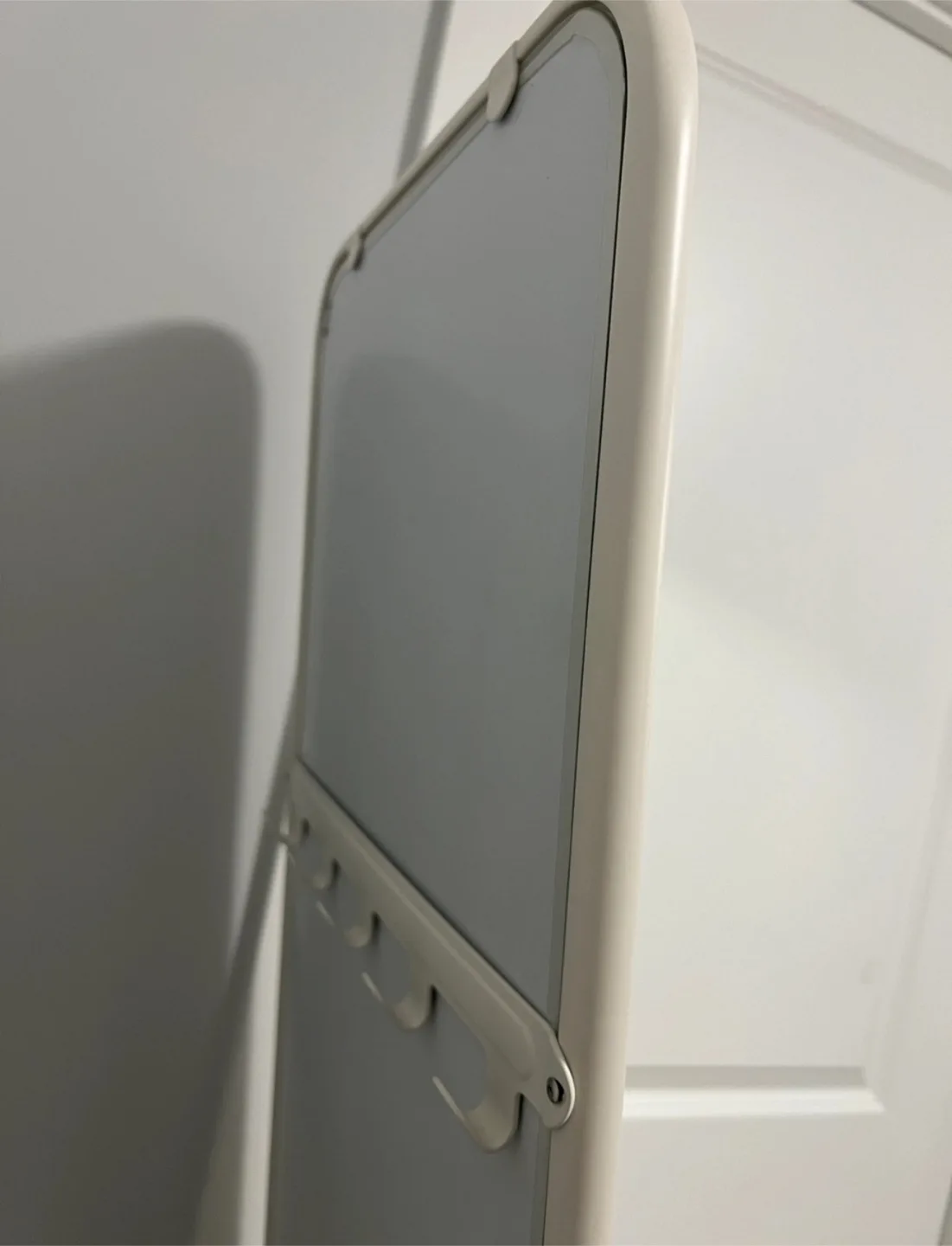 IKEA Standing Mirror image indicator(4)