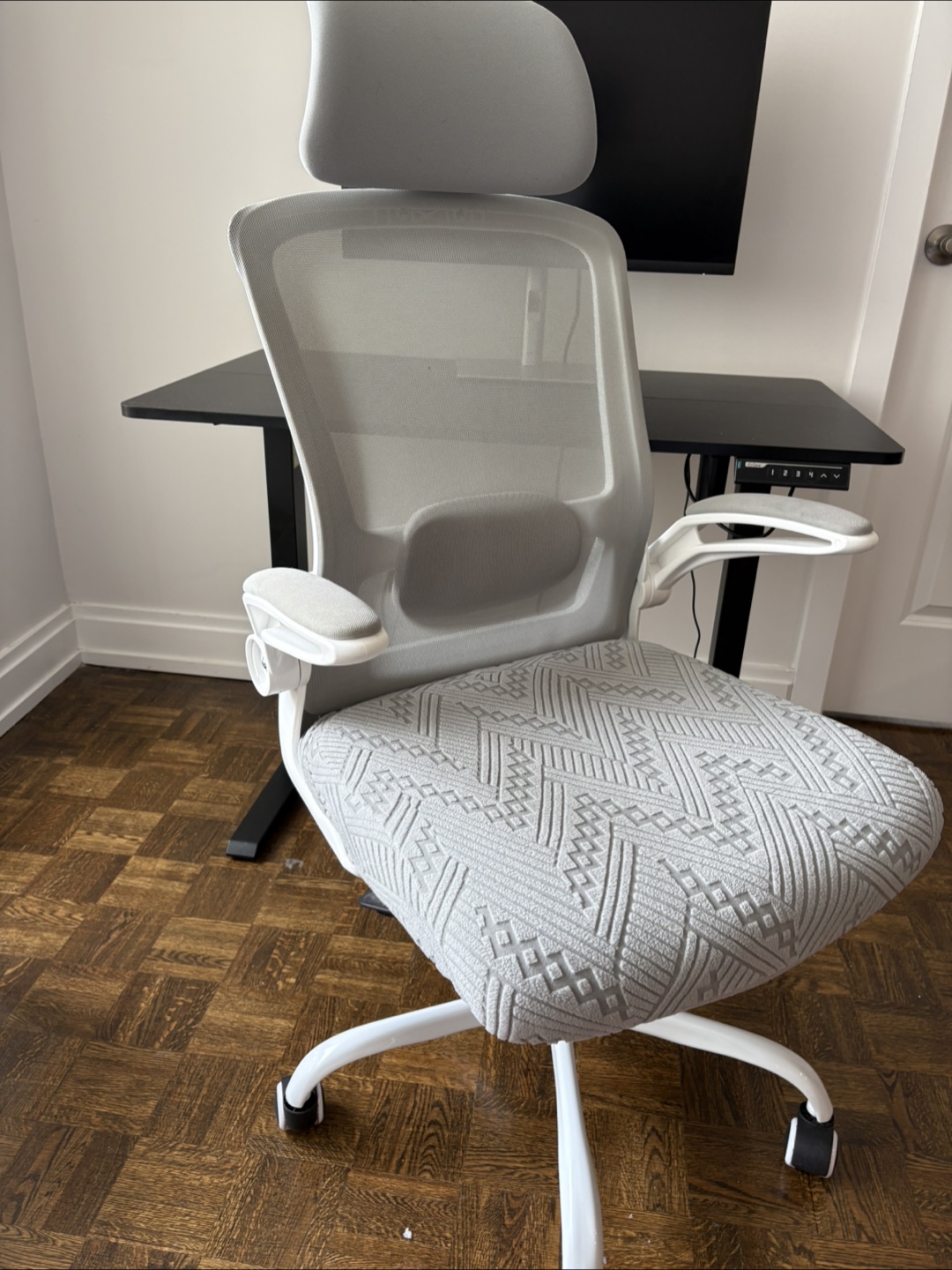 Ergonomic Office Chair - Grey & White - photo 2